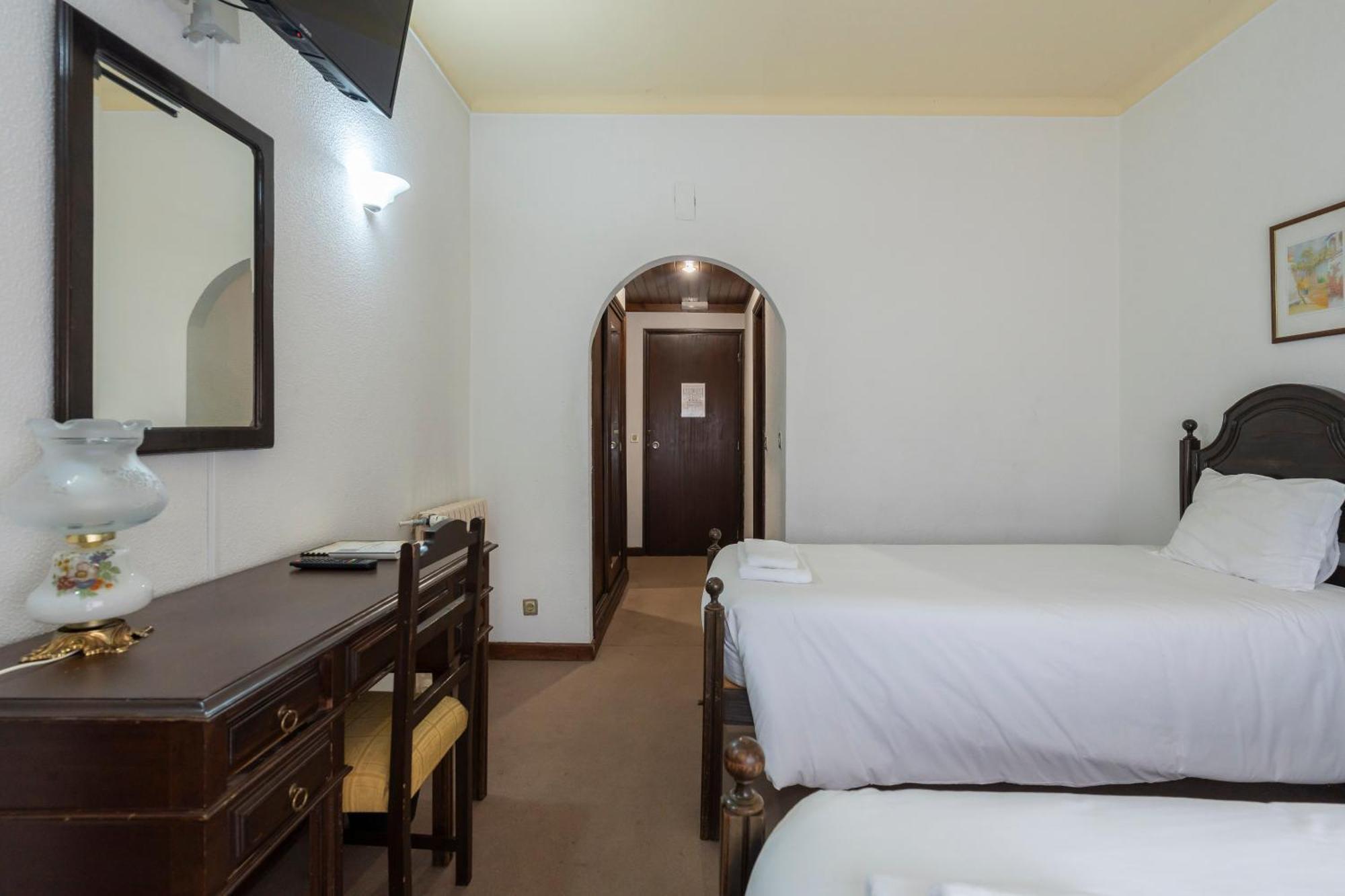 Lavanda Hotel Mira Serra Celorico Da Beira Ngoại thất bức ảnh
